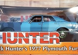 Diecast Republic Greenlight Hollywood Rick Hunter's 1977 Plymouth Fury Green Machine Hunter TV Show